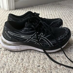 ASICS Women’s Gel Kayano 29s